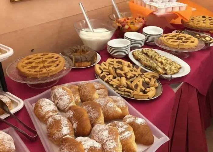 Manola מלון רימיני