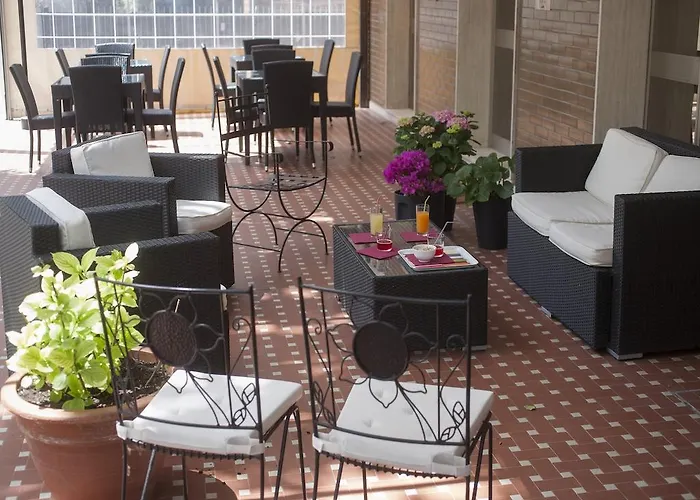 Manola 3* רימיני