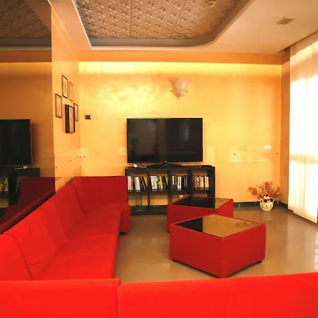 Manola Hotell 3*
