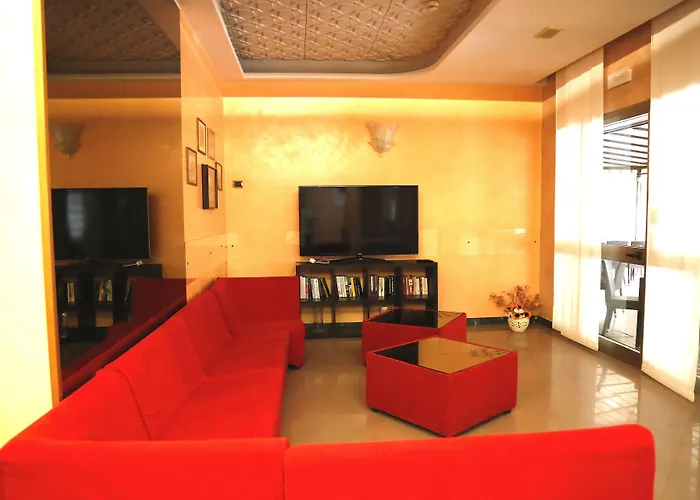 Manola Hotell 3*