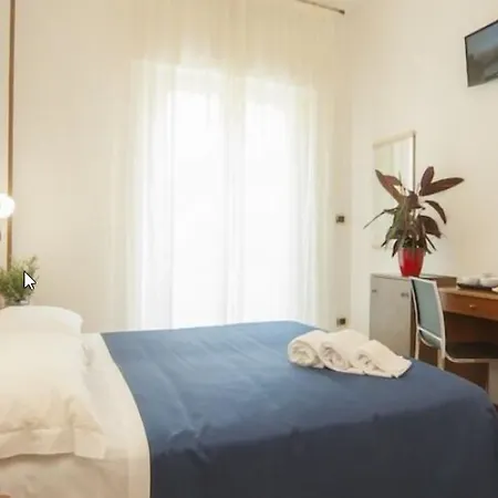 Ξενοδοχείο Manola