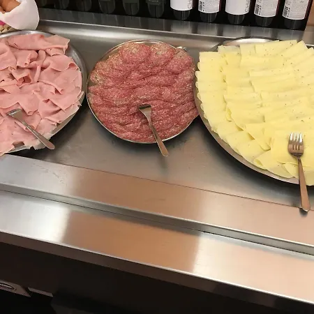 玛诺拉酒店 酒店 里米尼